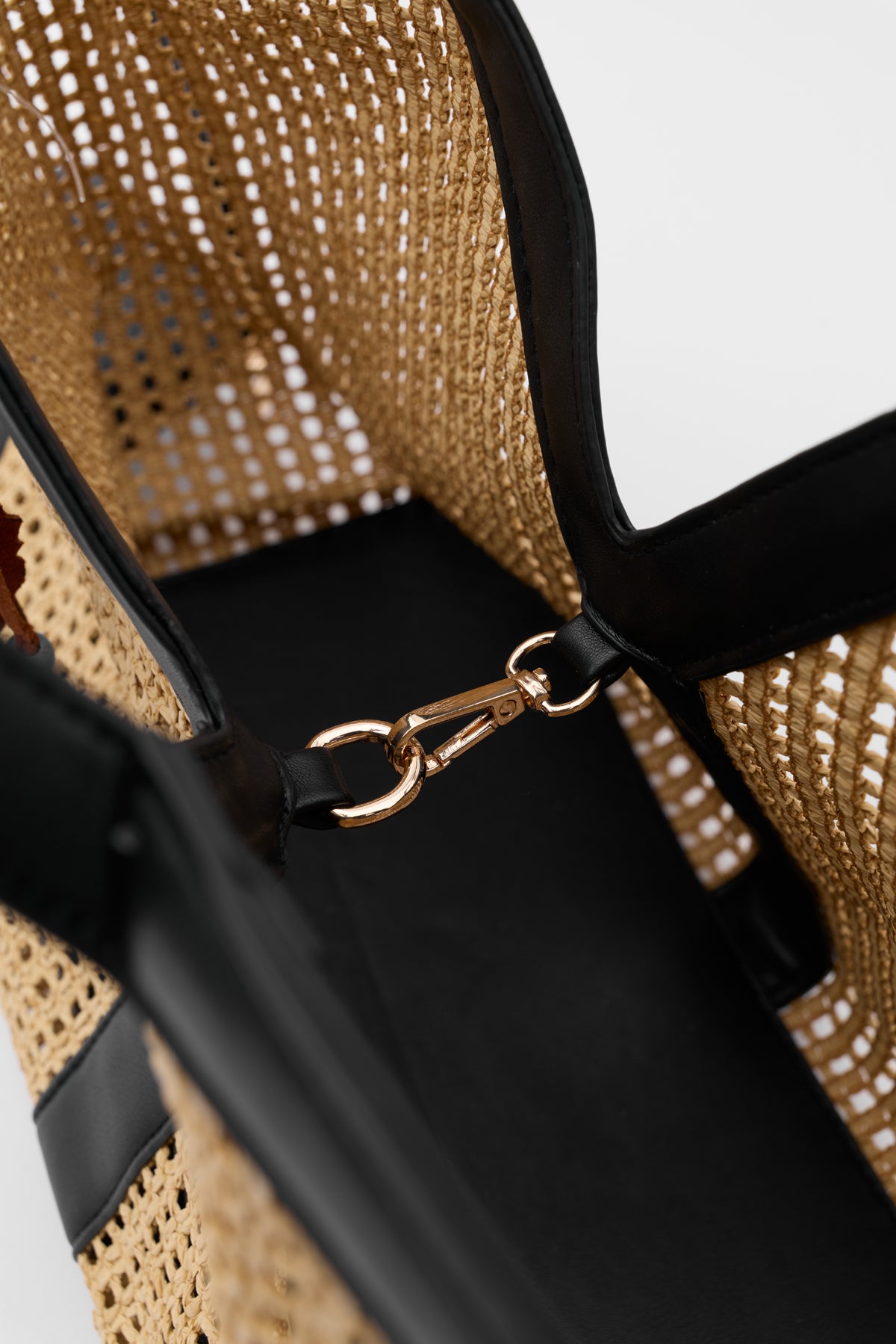OGGO WİCKER Y-Line Leather