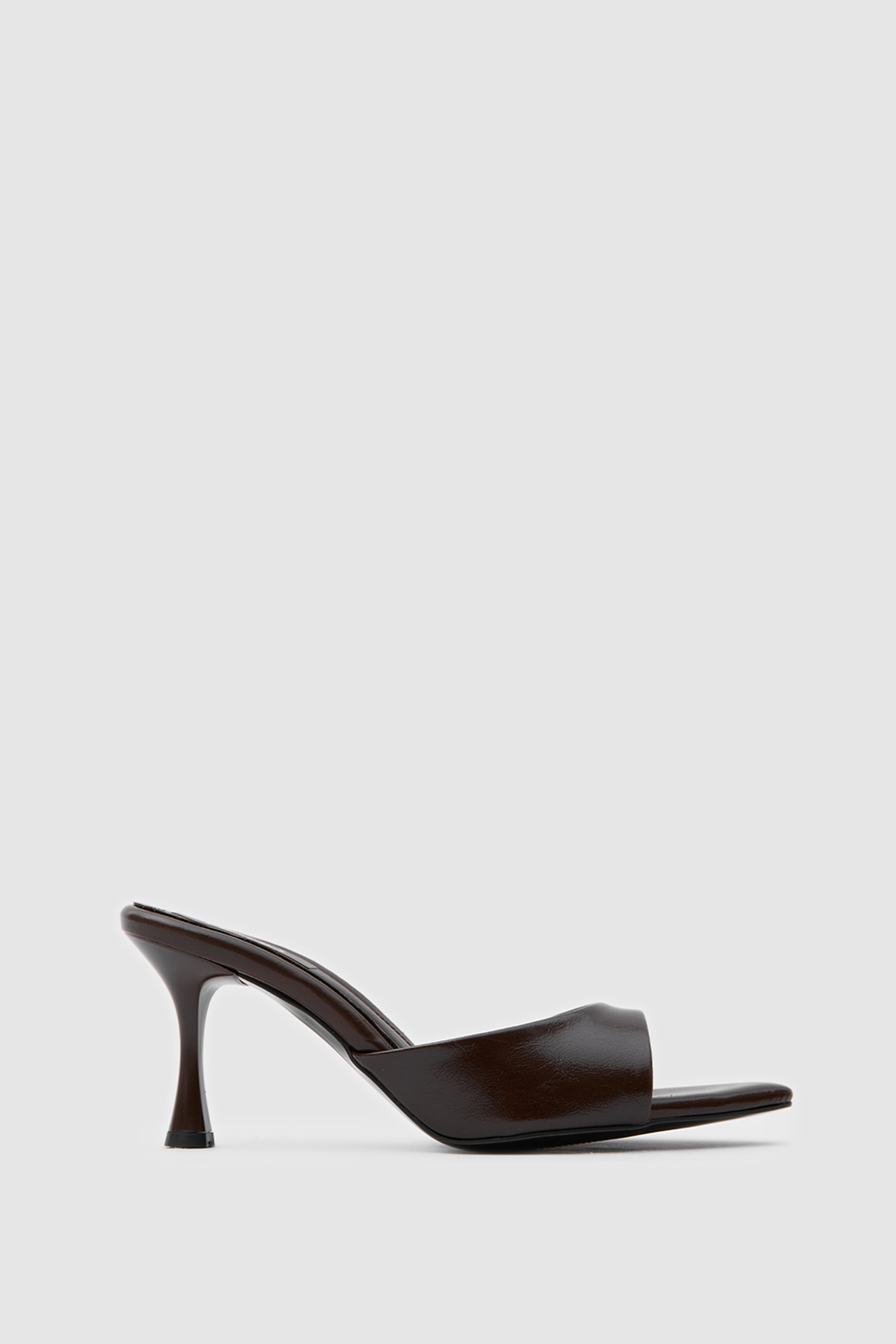 SUVEA Minimal Shape Heels