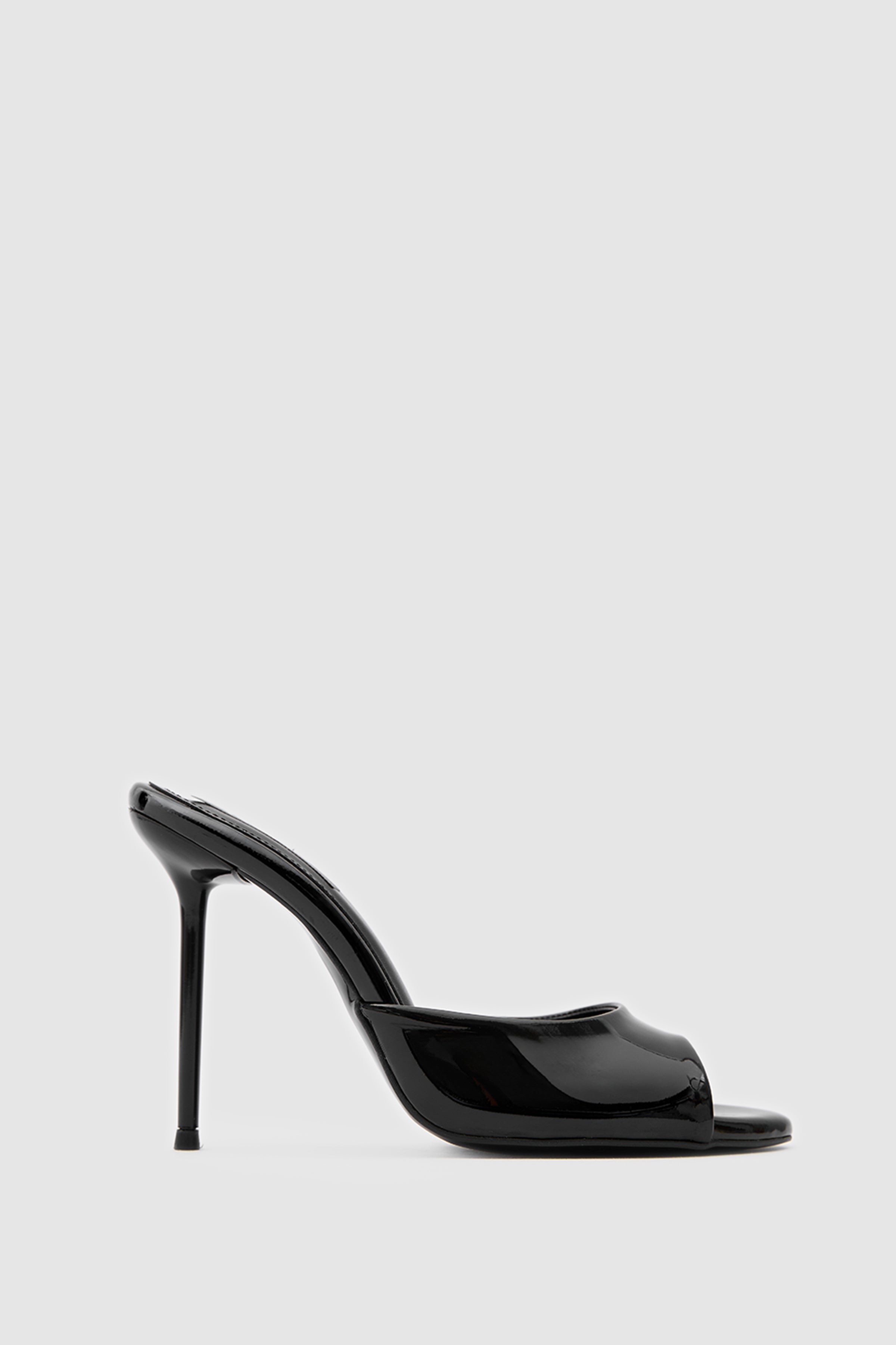 SUVEA Essential Shape Luxe Heels