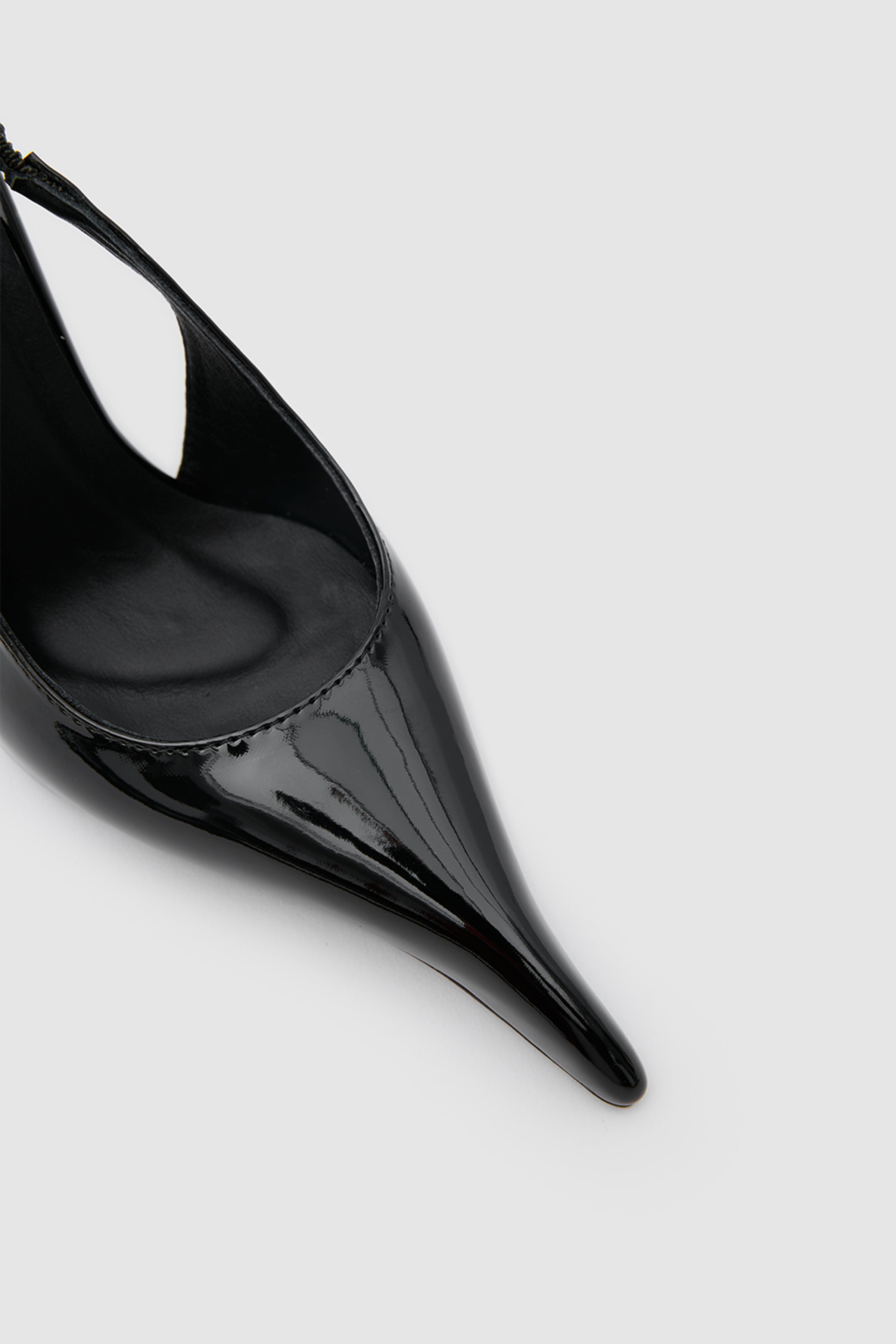 SUVEA VIREL Patent Slingback Heel
