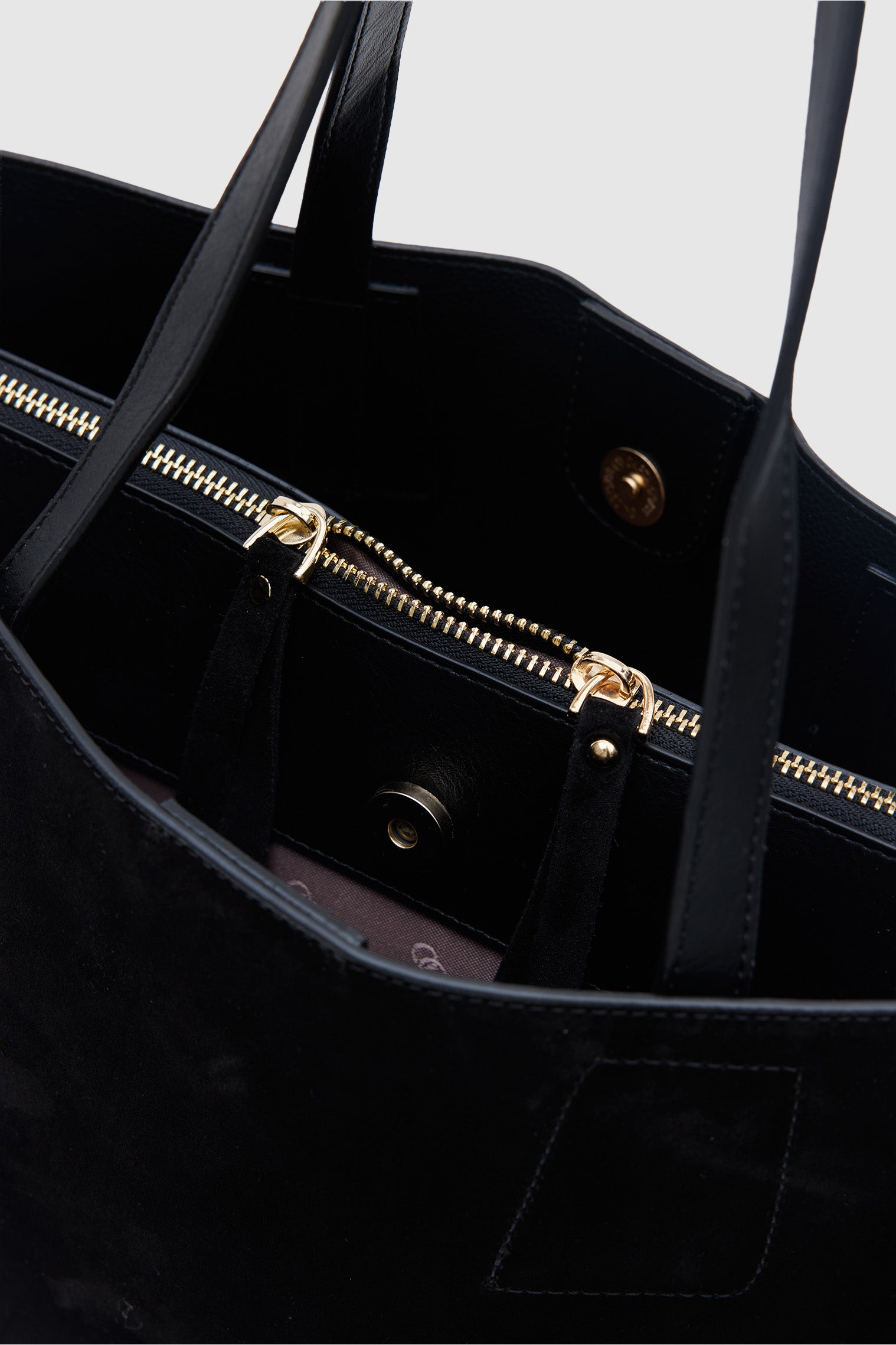 OGGO SUVEA LITE Suede Leather Handbag