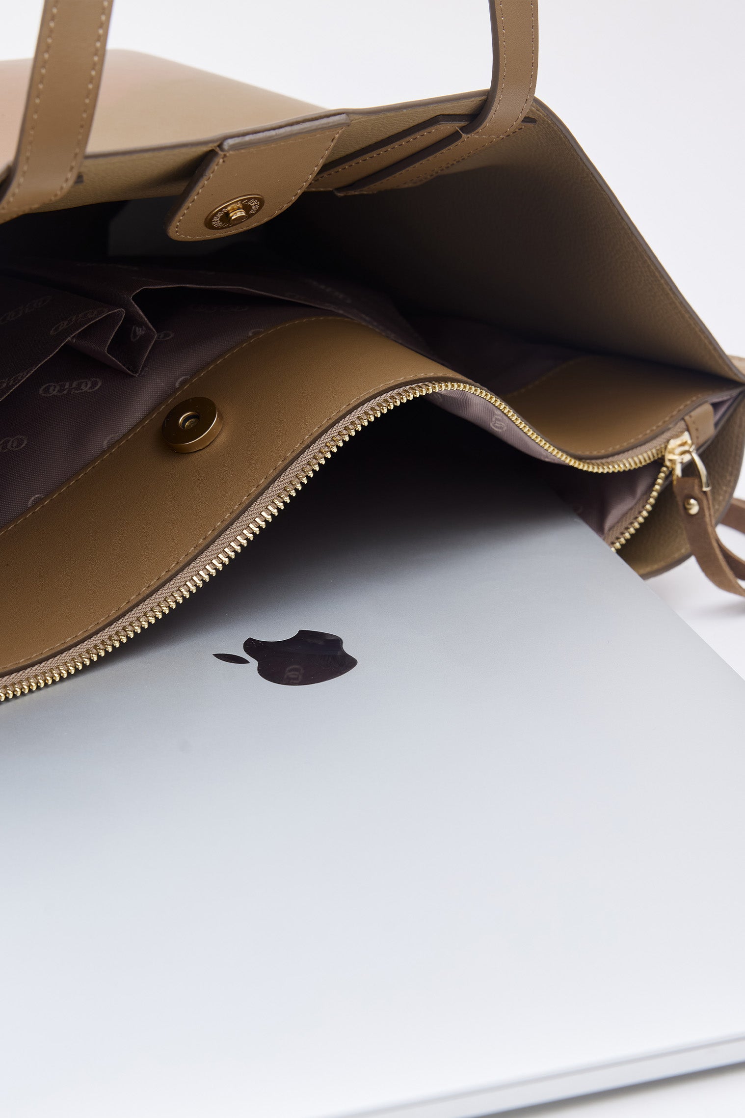 OGGO SUVEA LITE Suede Leather Handbag