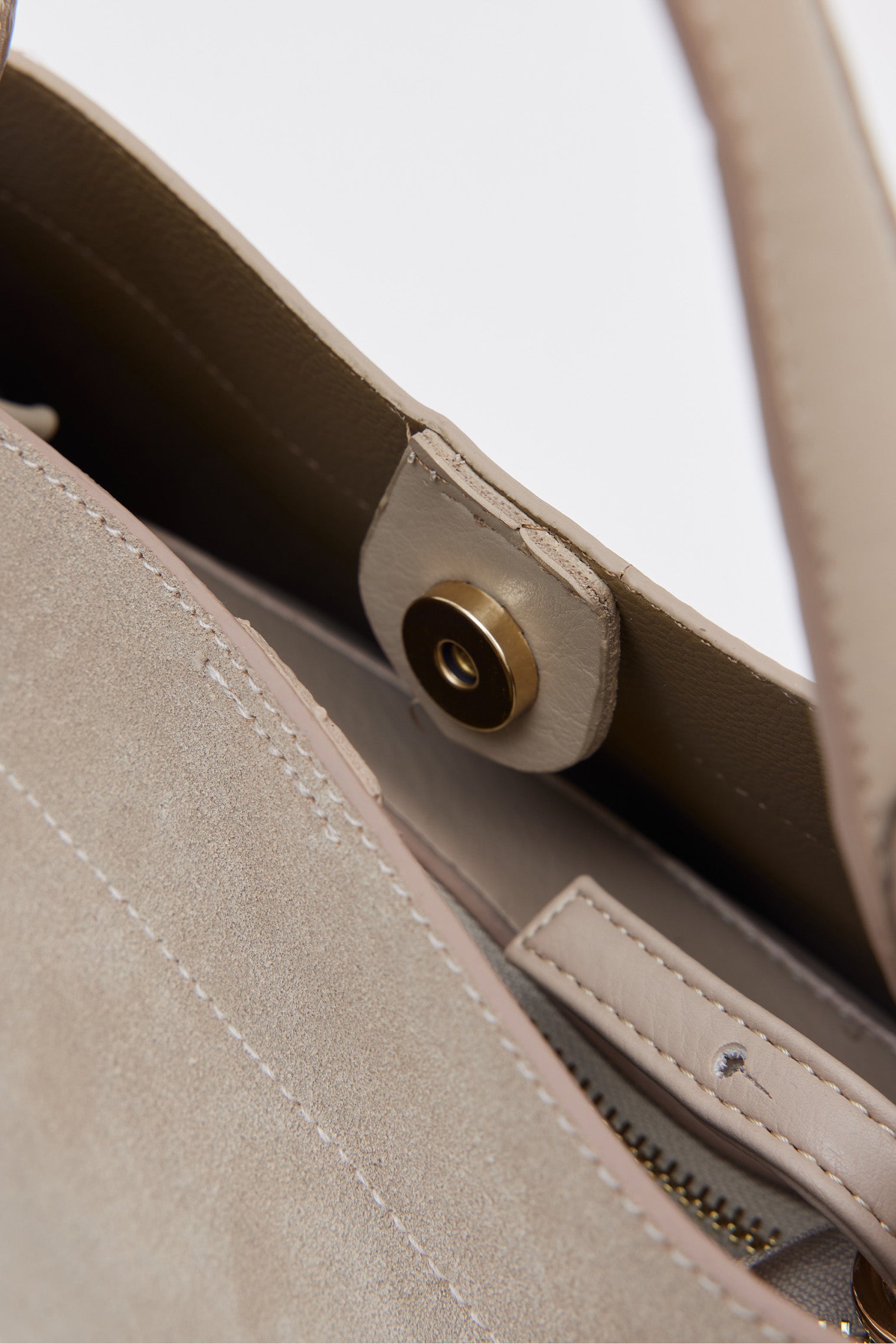 OGGO SUVEA LİTE SÜET DERİ El & Çapraz Çanta