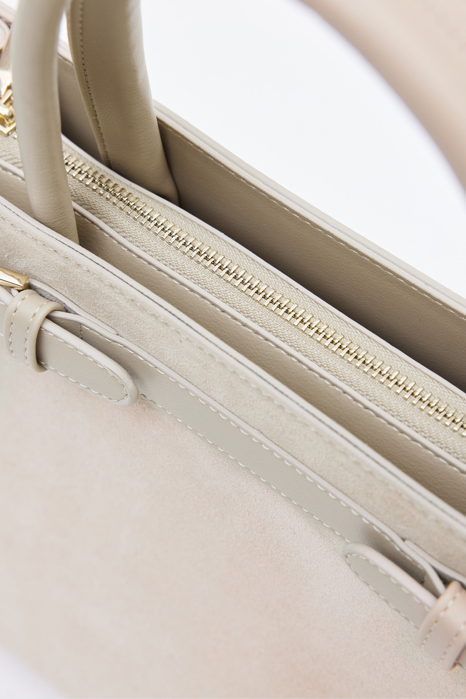 OGGO SUVEA LITE Suede Leather Handbag