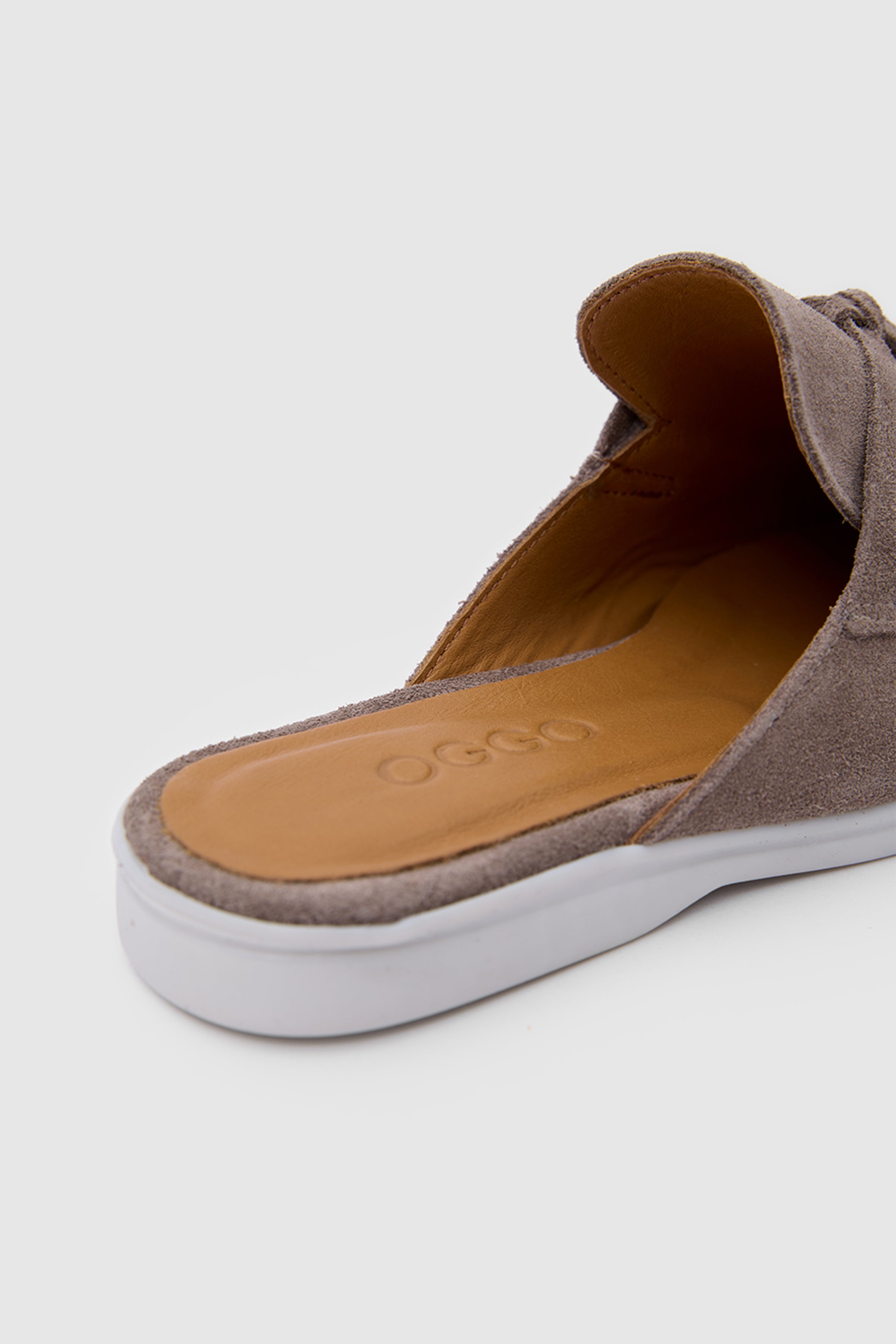 SUVEA ESSENTIAL Suede Mule