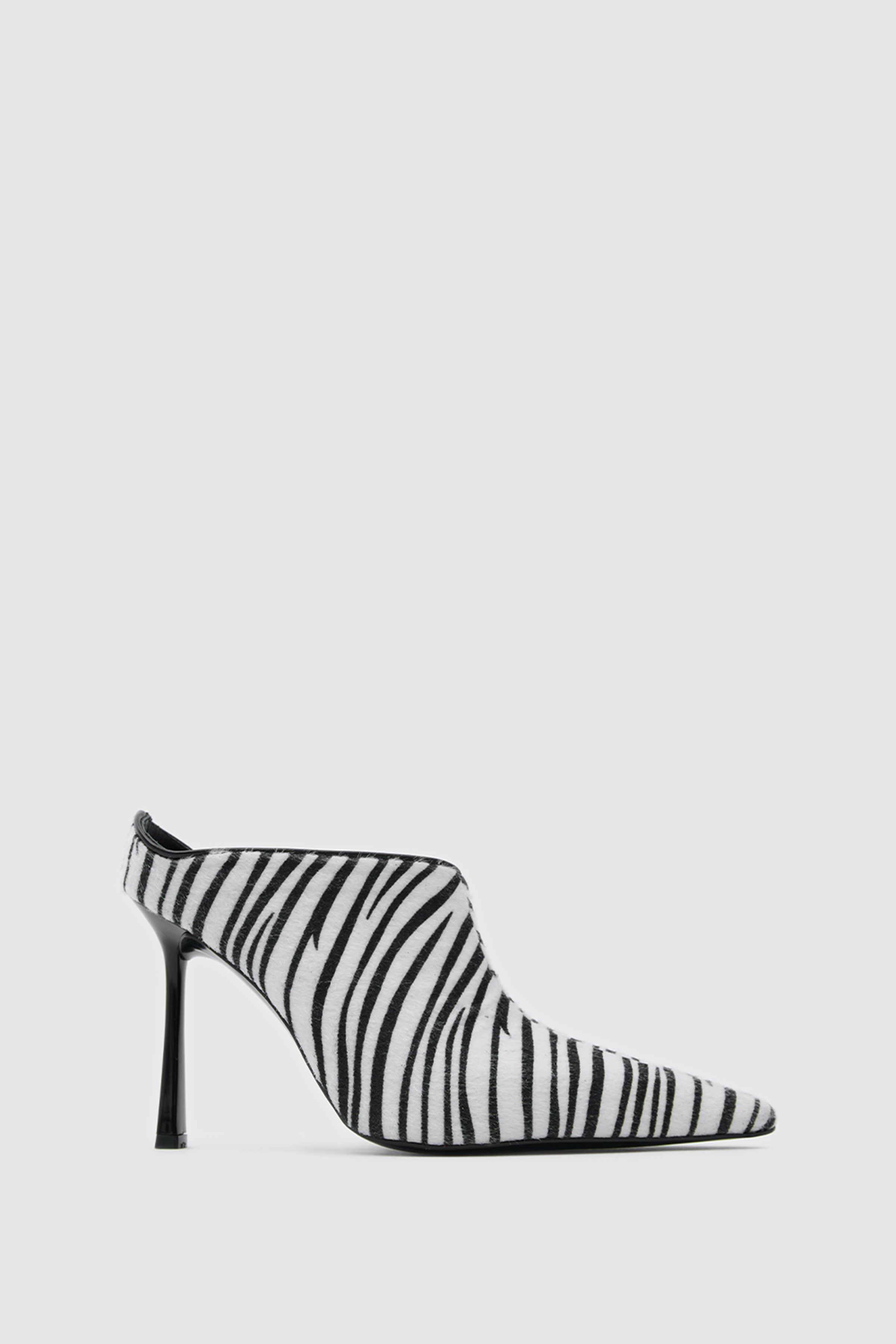 SUVEA ZERA Leather Heeled