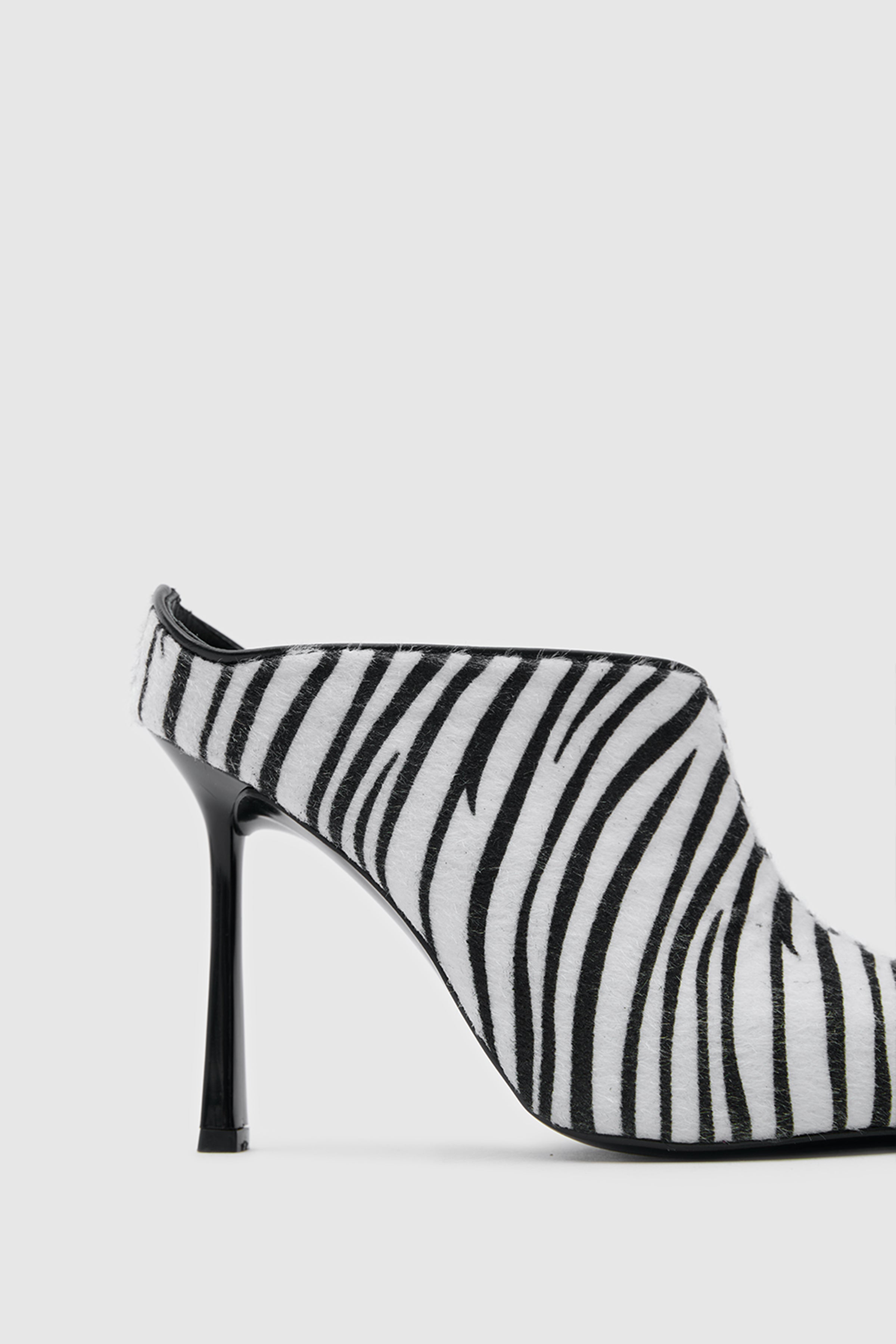 SUVEA ZERA Leather Heeled