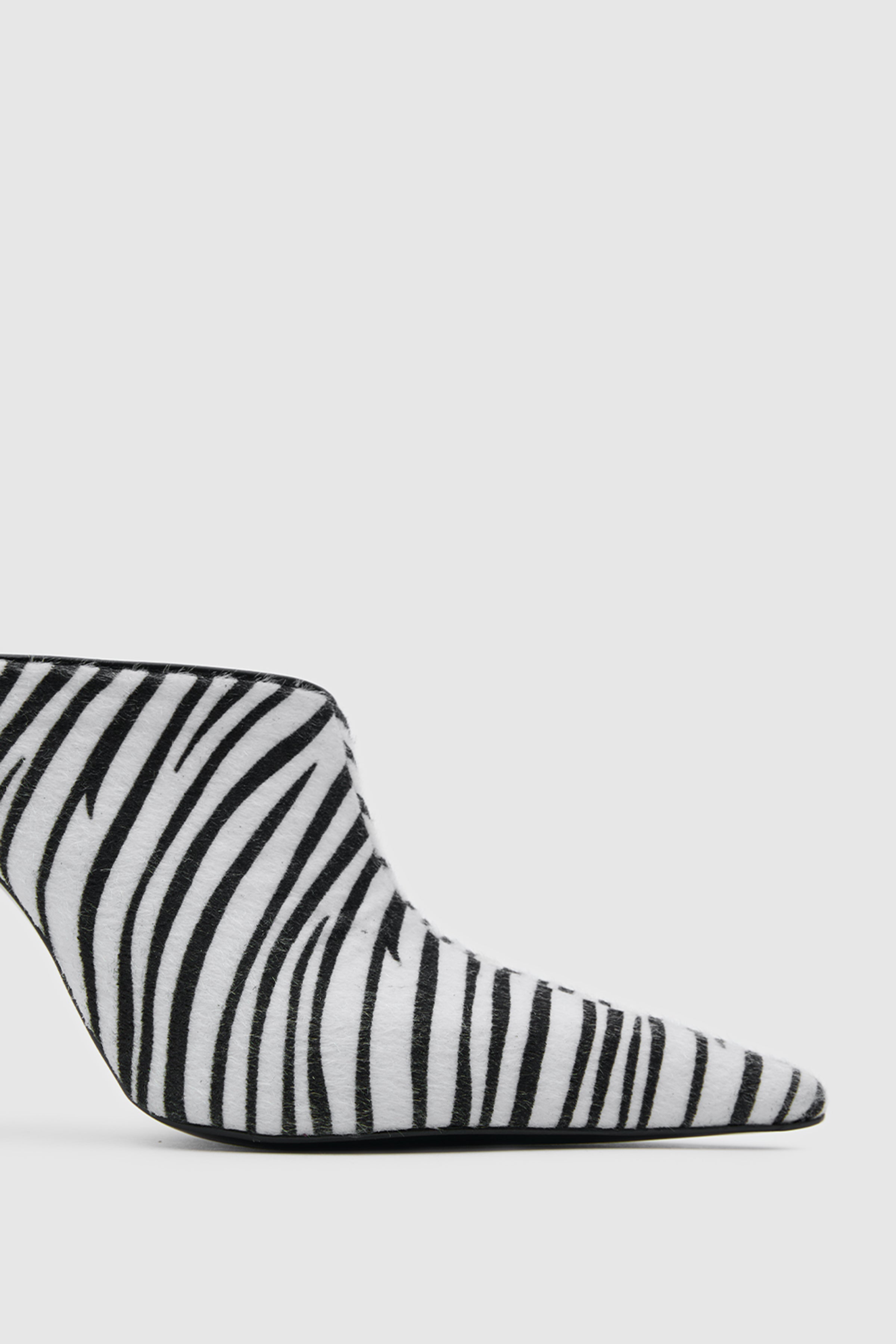 SUVEA ZERA Leather Heeled