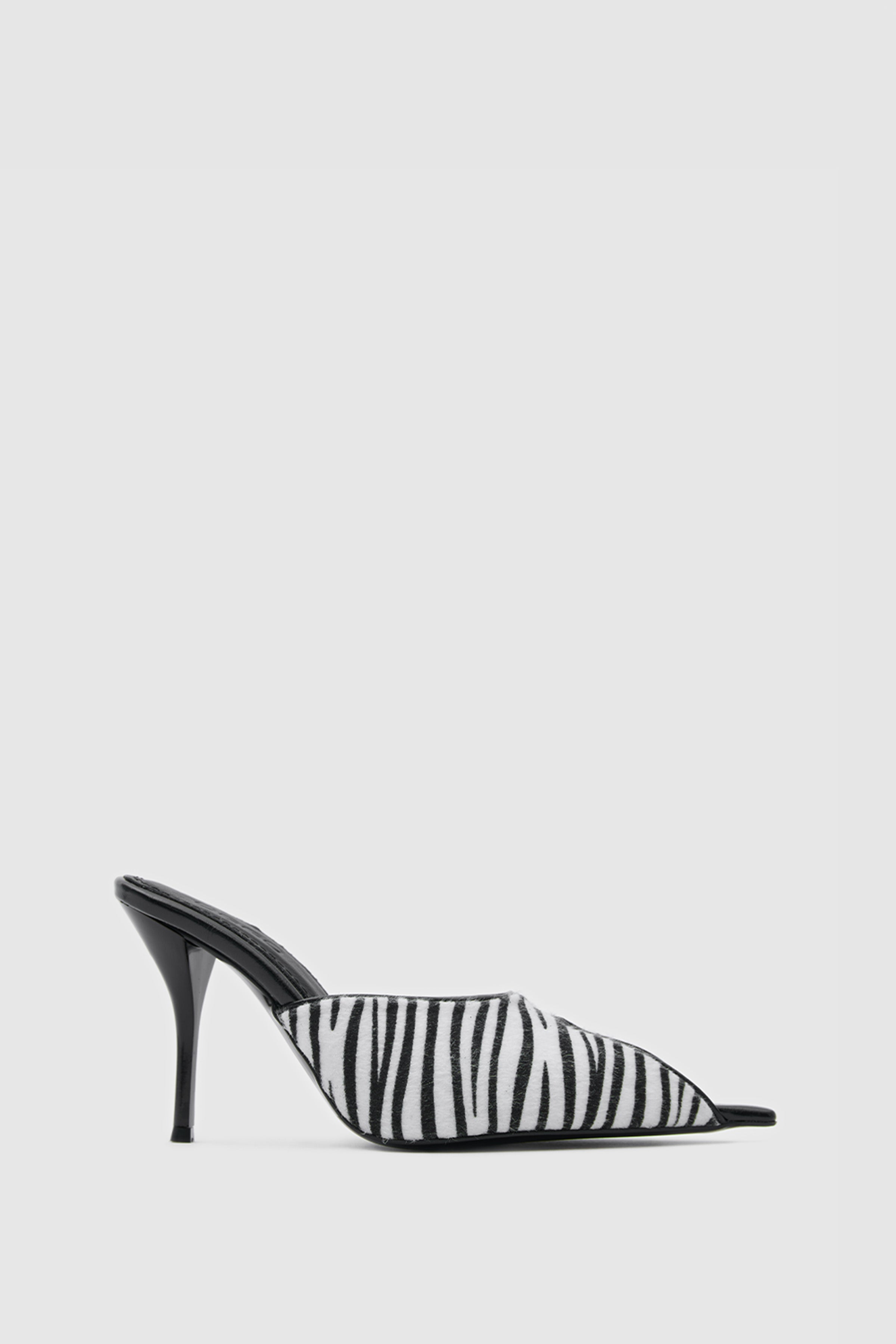 SUVEA AELA Leather Heeled