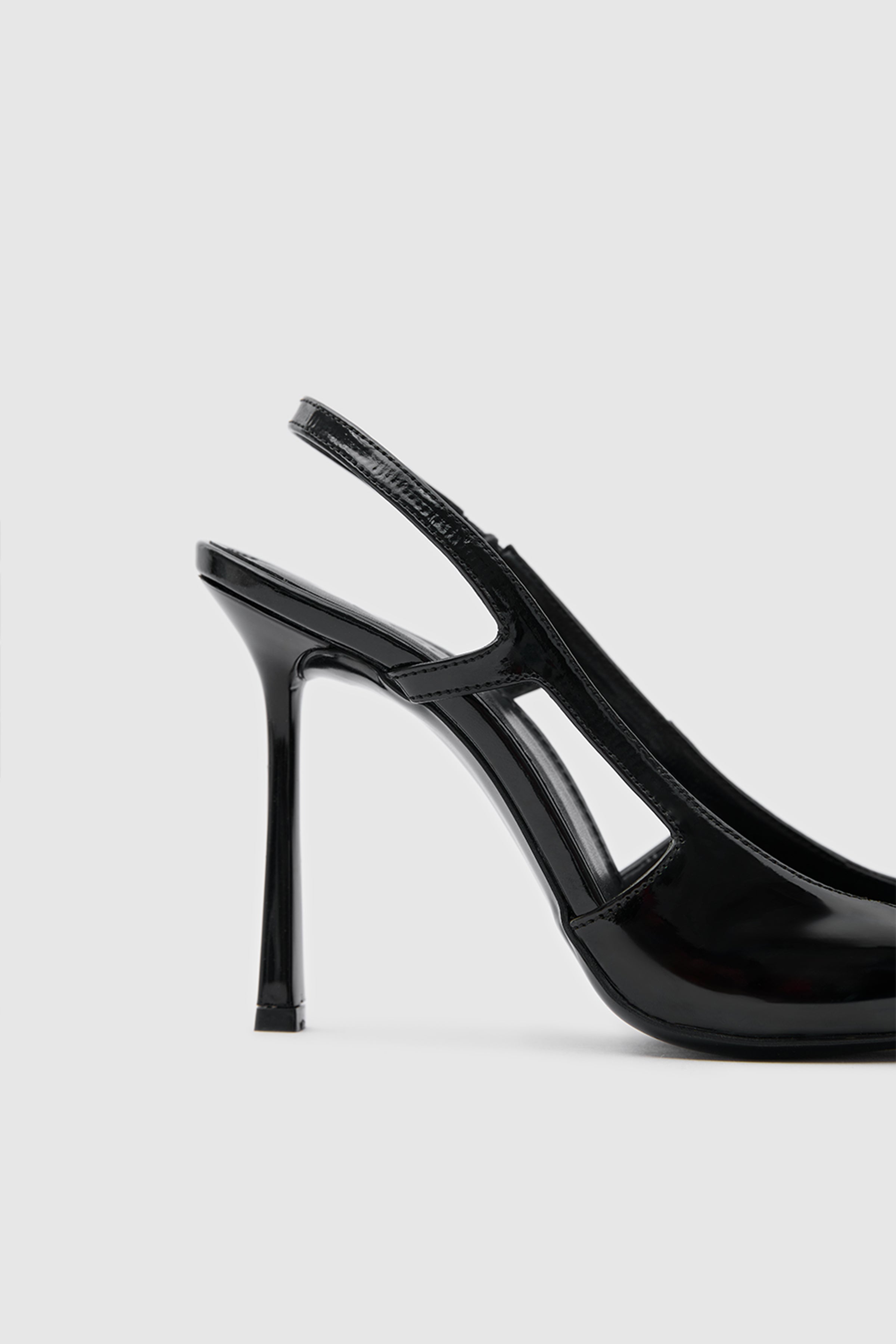 SUVEA REVA Patent Leather Slingback Stiletto