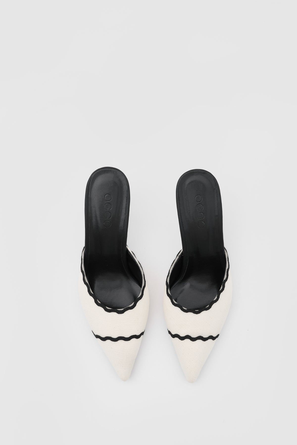 SUVEA CHOPPY Shape Heels