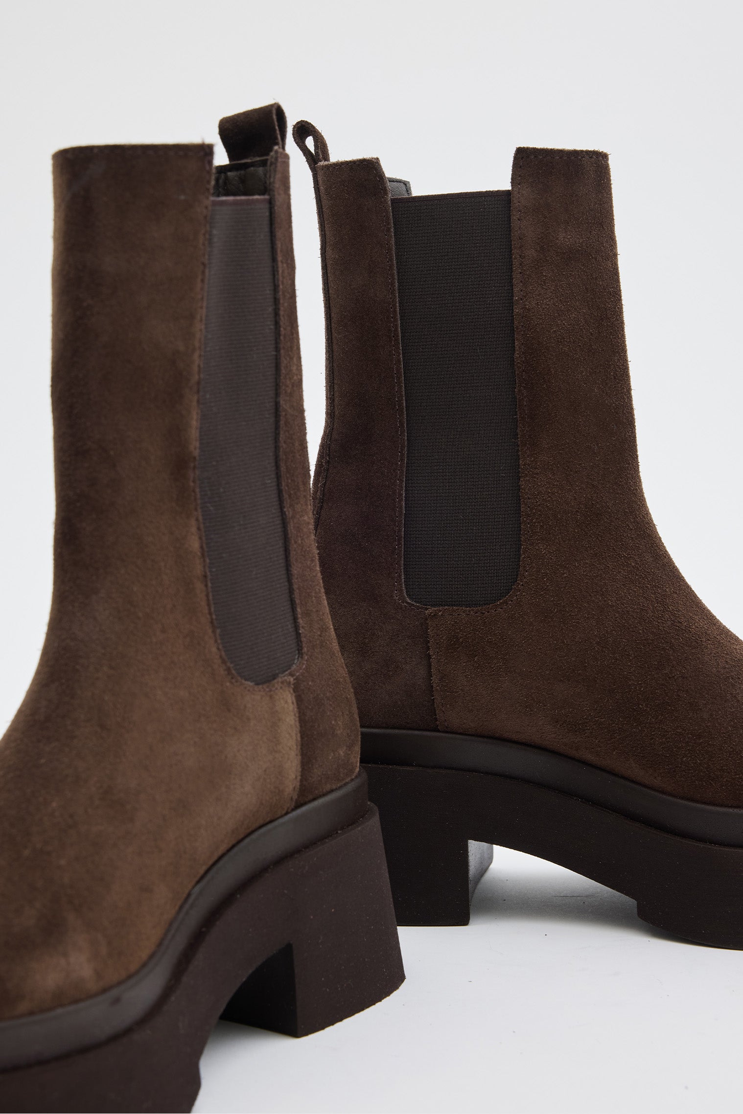 SUVEA VANTA Suede Platform Boot