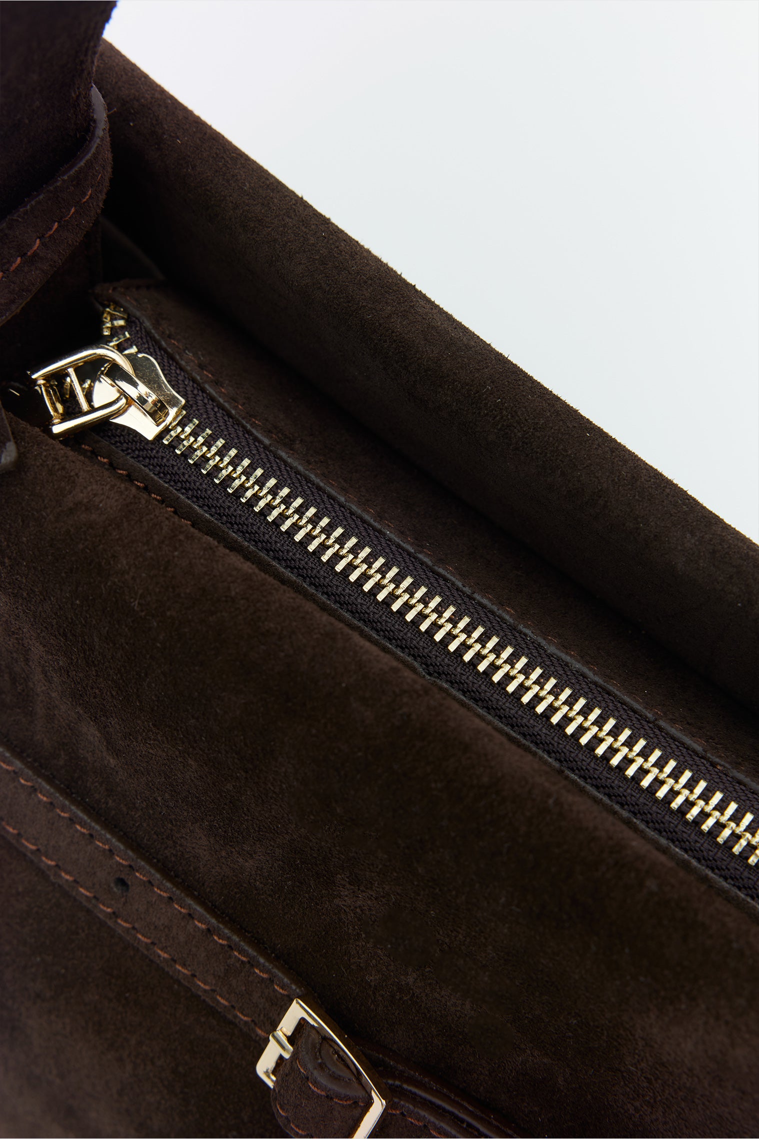 SUVEA NORA Vertical Suede