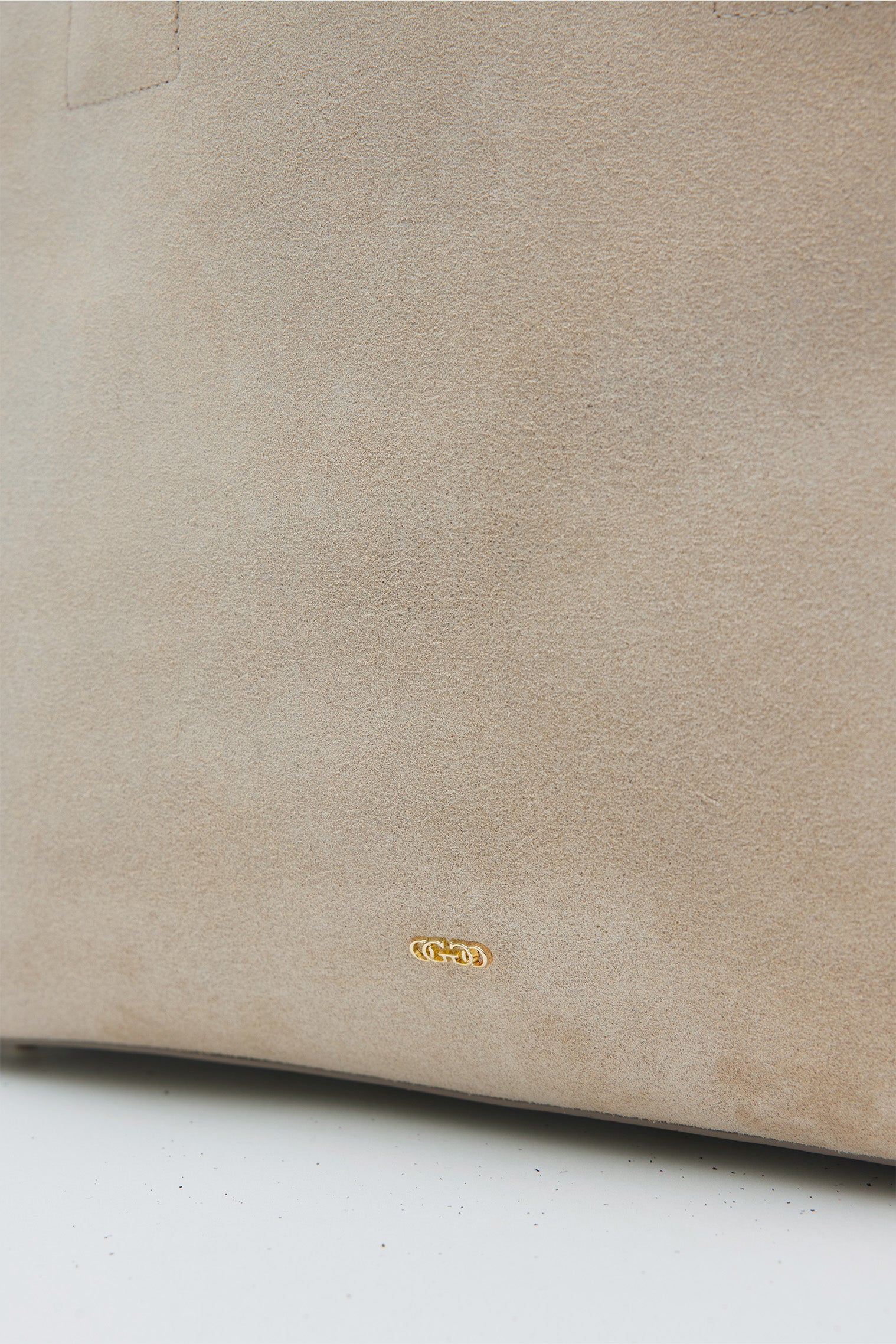 OGGO SUVEA LITE Suede Leather Handbag