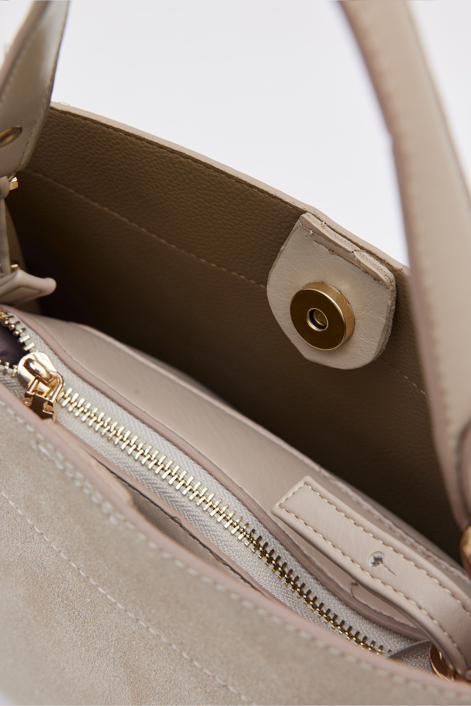 OGGO SUVEA LİTE SÜET DERİ El & Çapraz Çanta