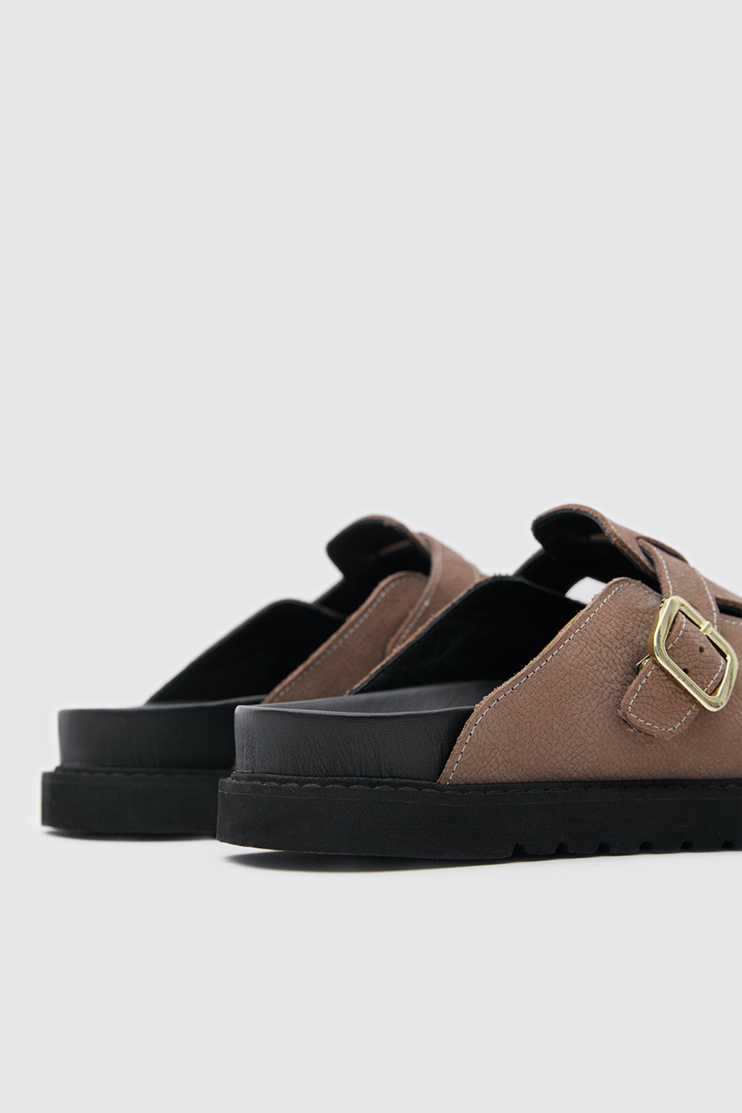 TERRA CLOG NUBUK DERİ SANDALET
