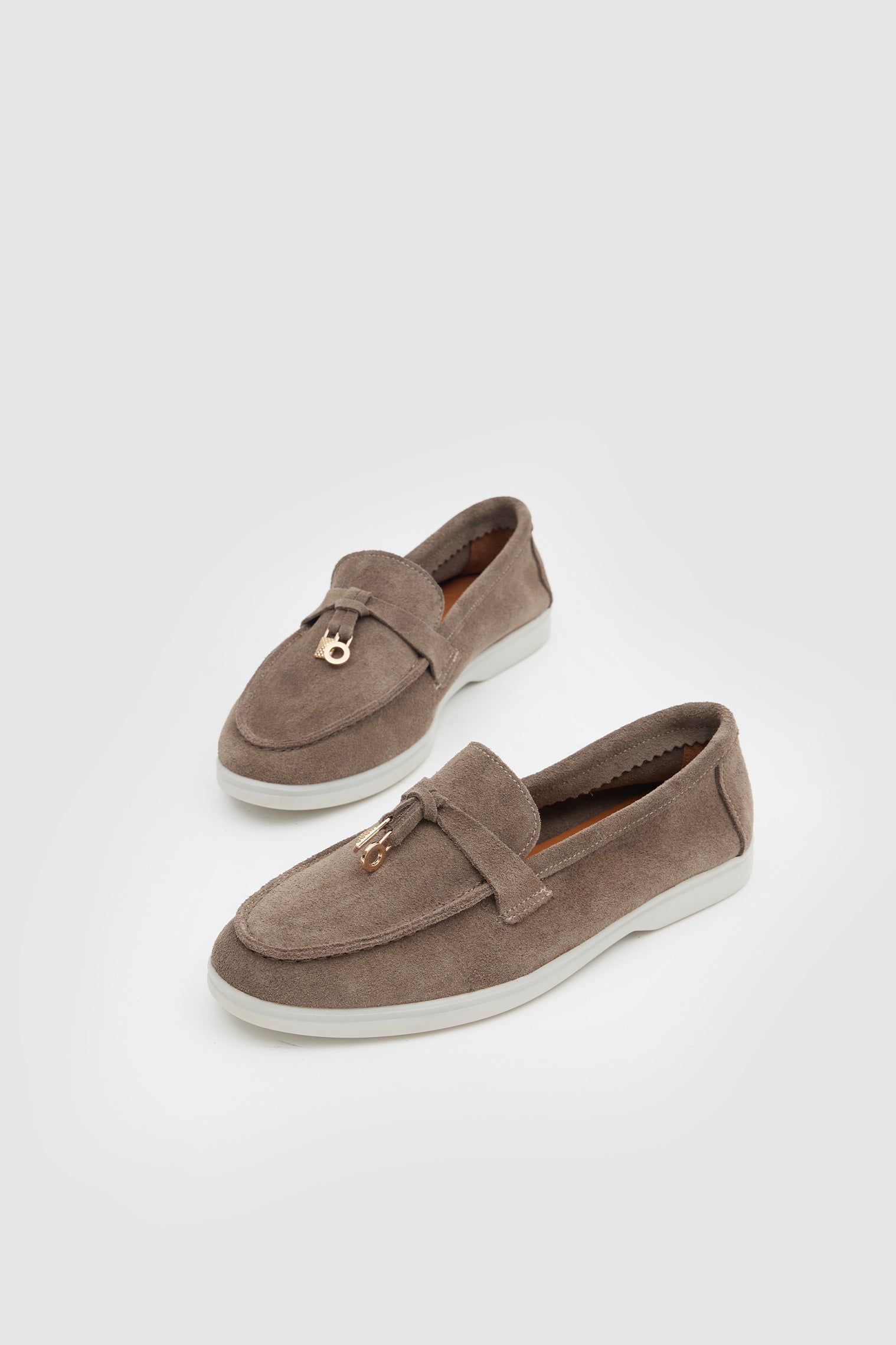 SUVEA OLIN Suede Loafer