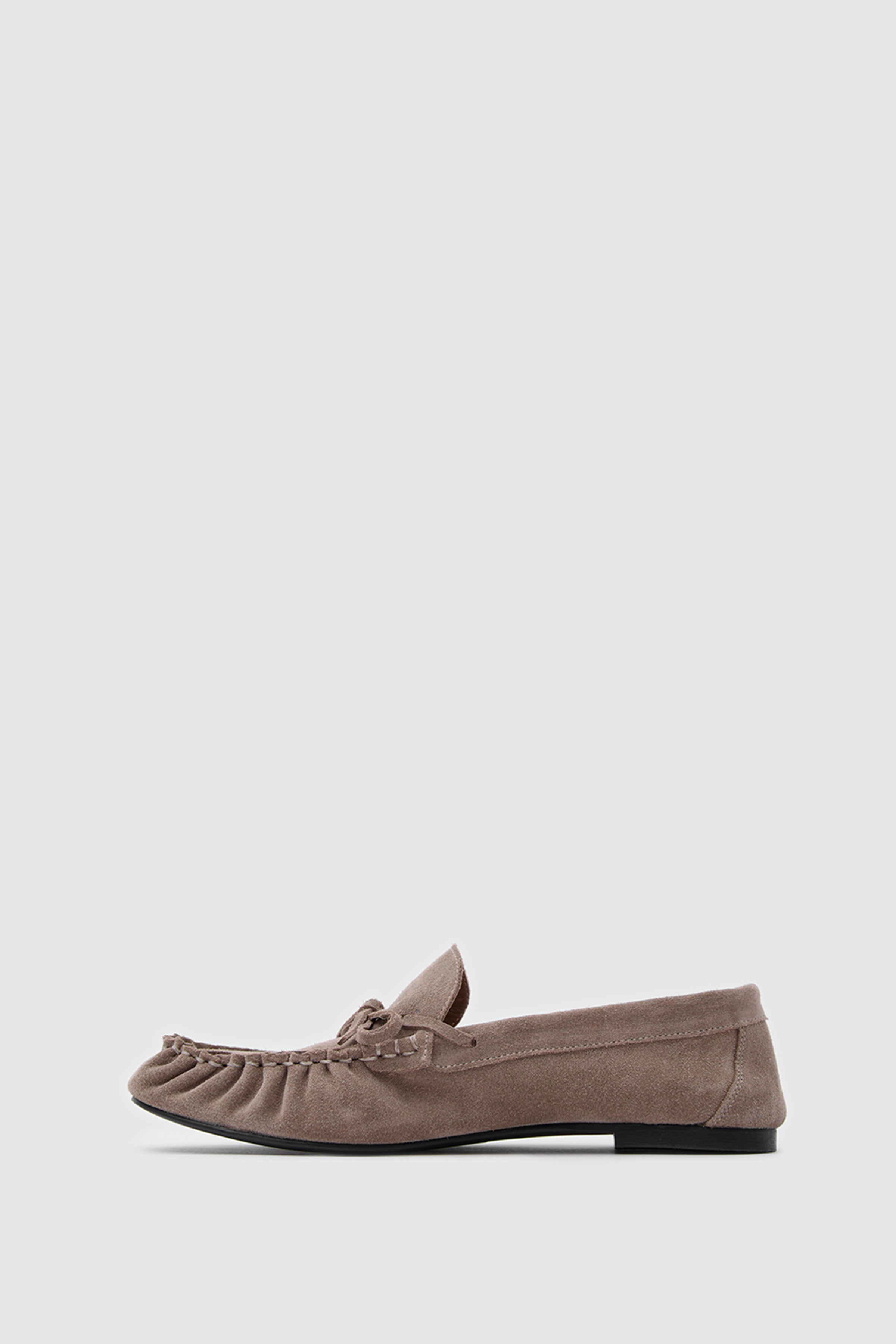 SUVEA LUMI Suede Loafer