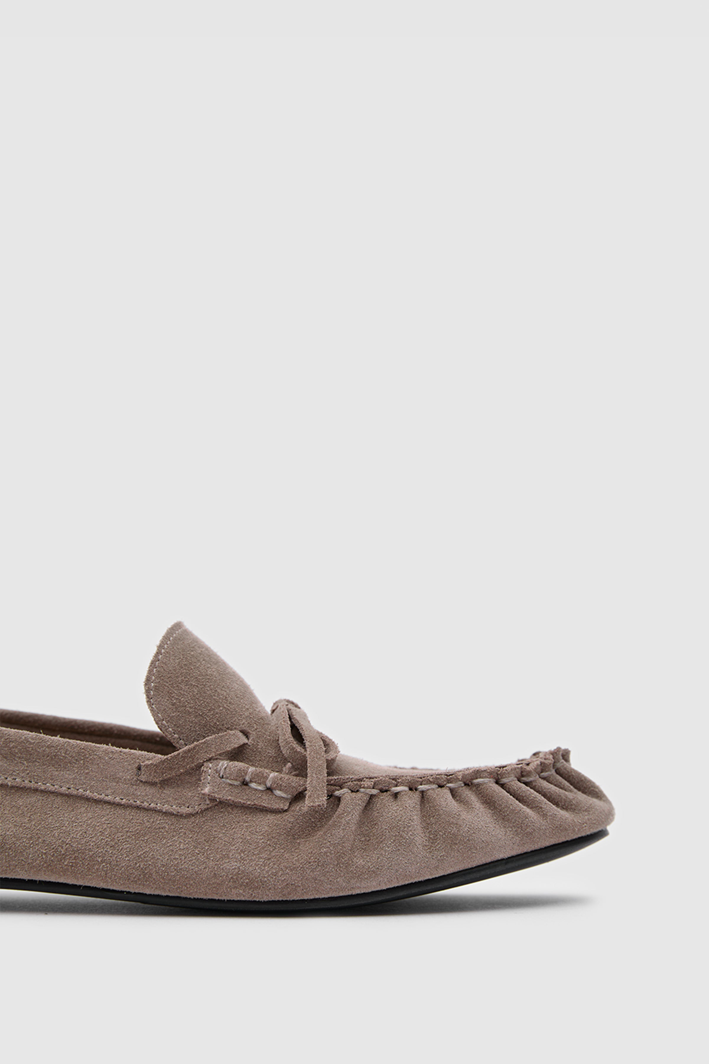 SUVEA LUMI Suede Loafer