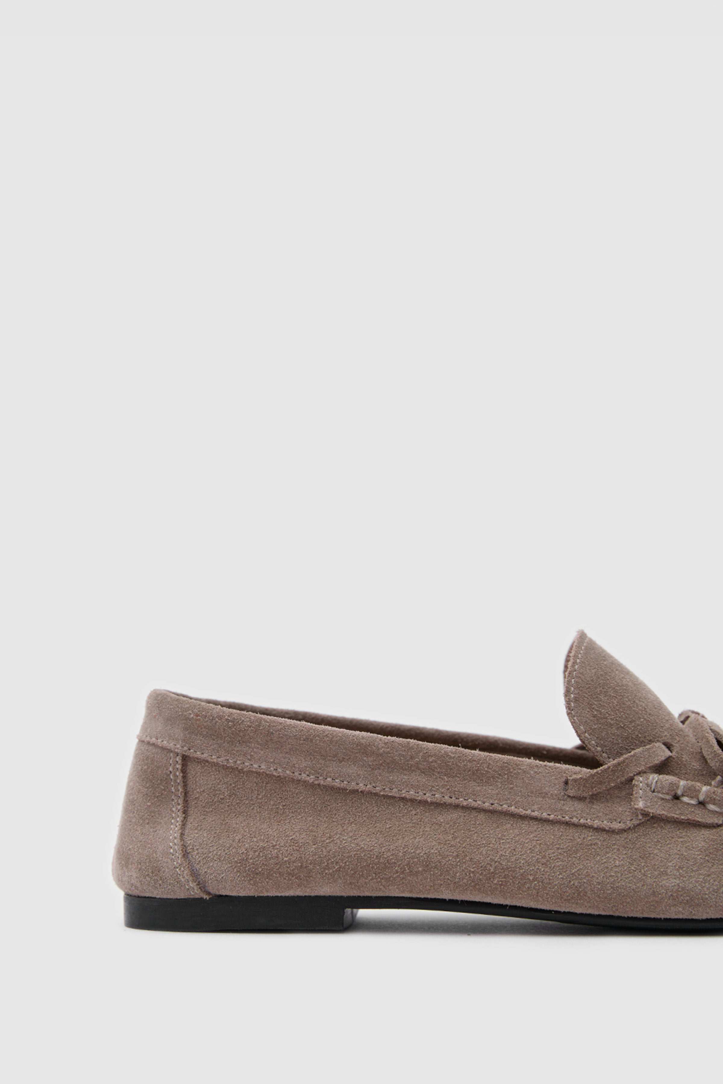 SUVEA LUMI Suede Loafer