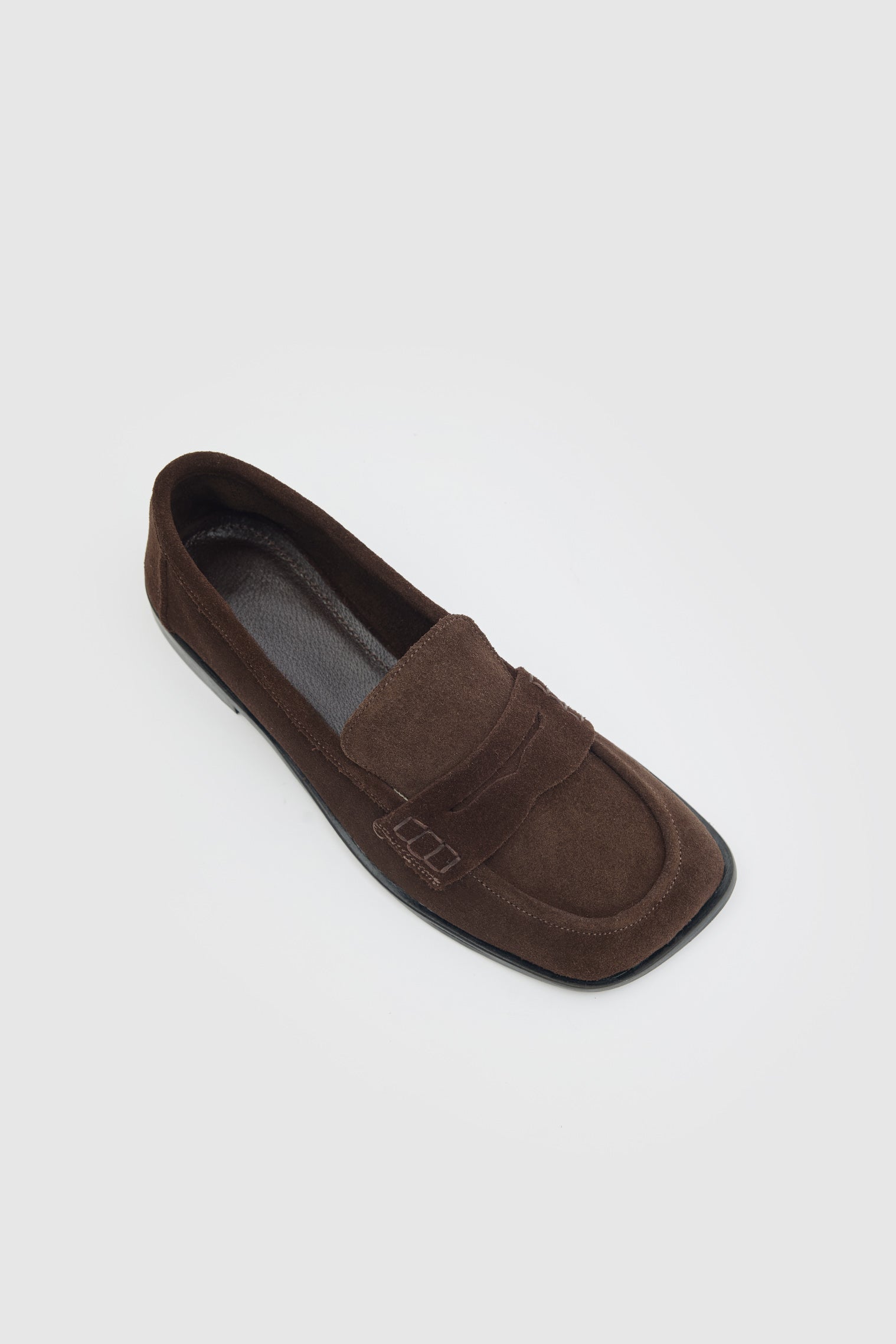 SUVEA EIRO Suede Loafer