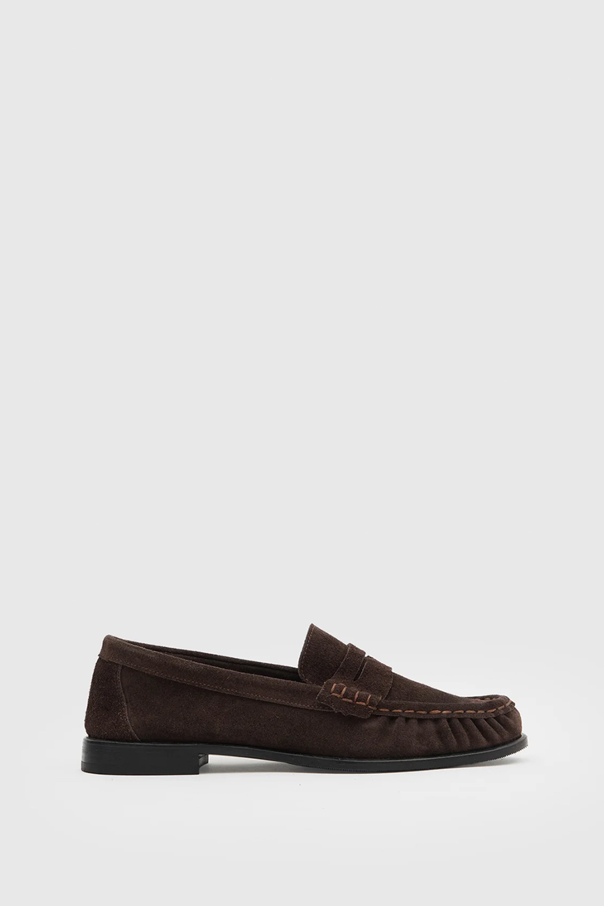 SUVEA SERON Suede Loafer