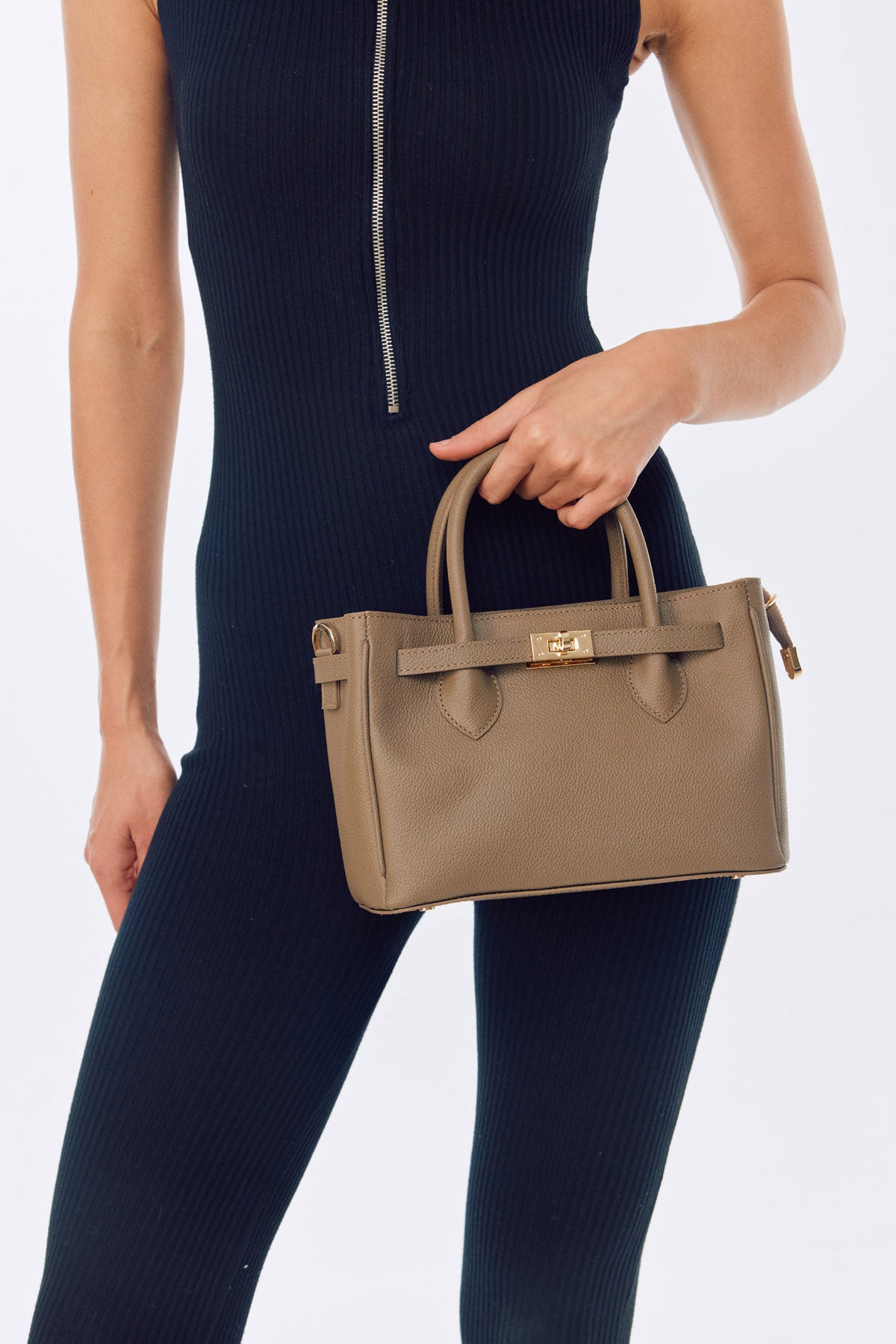 OGGO SUVEA GENUINE LEATHER Handbag