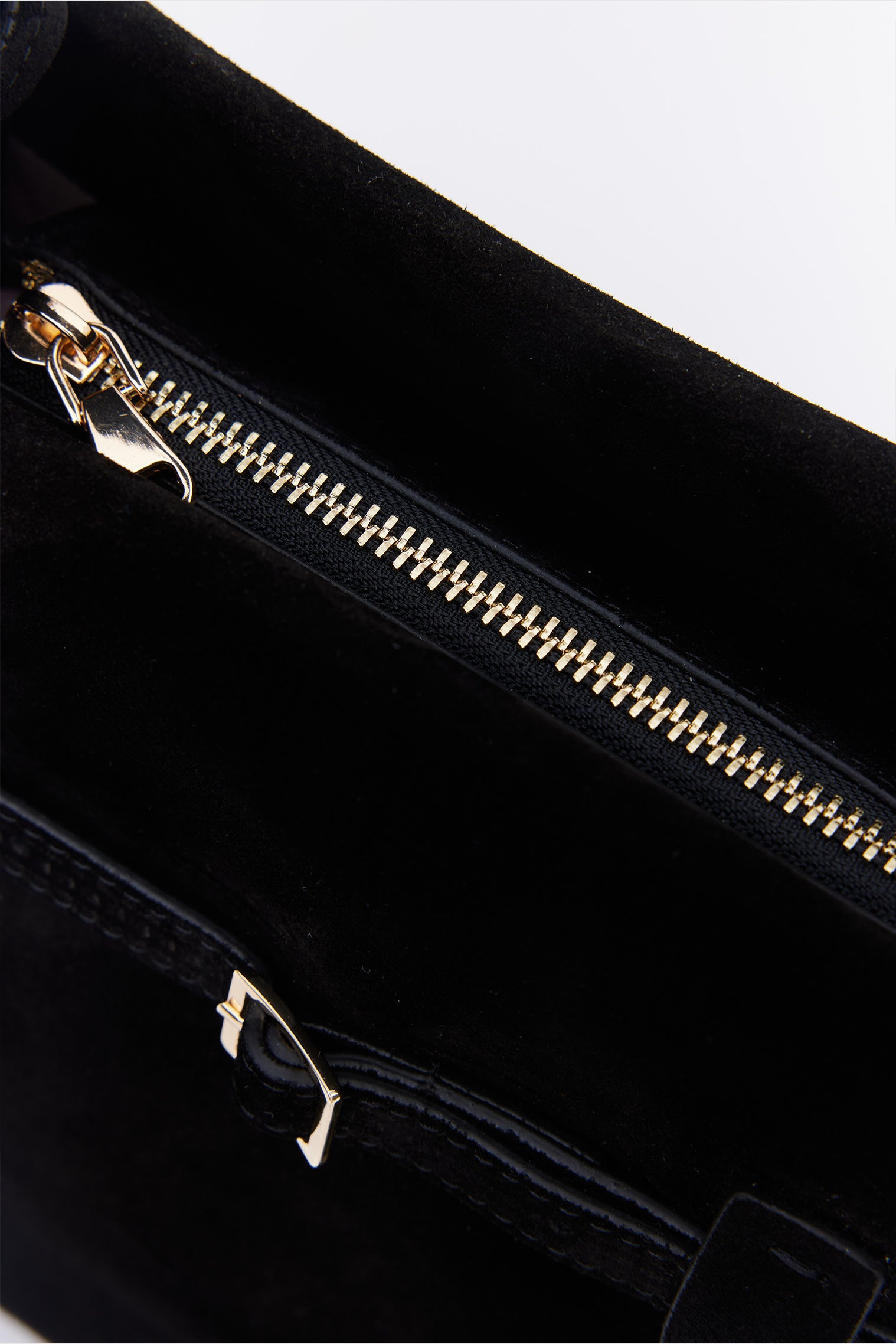 SUVEA NORA Vertical Suede