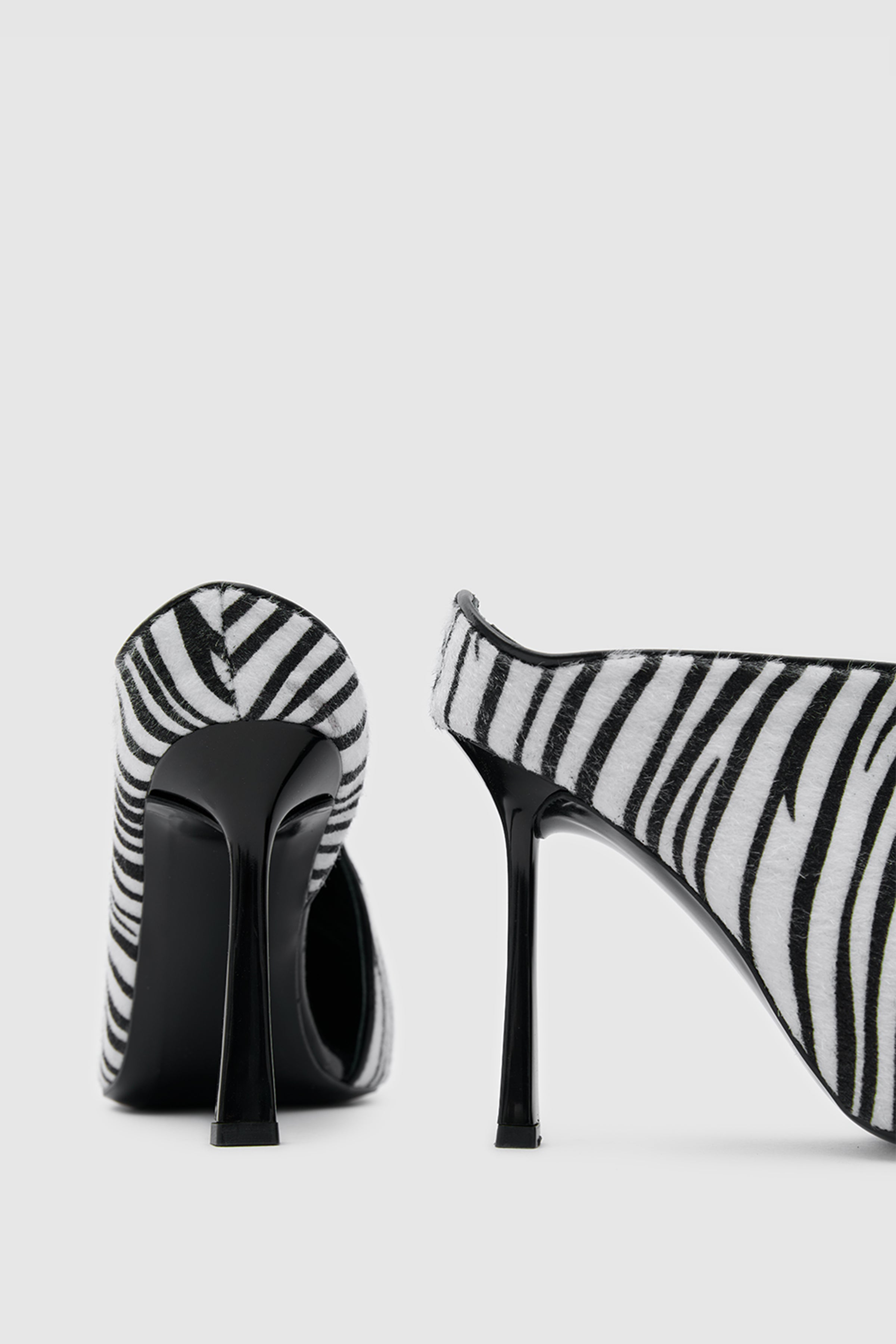 SUVEA ZERA Leather Heeled