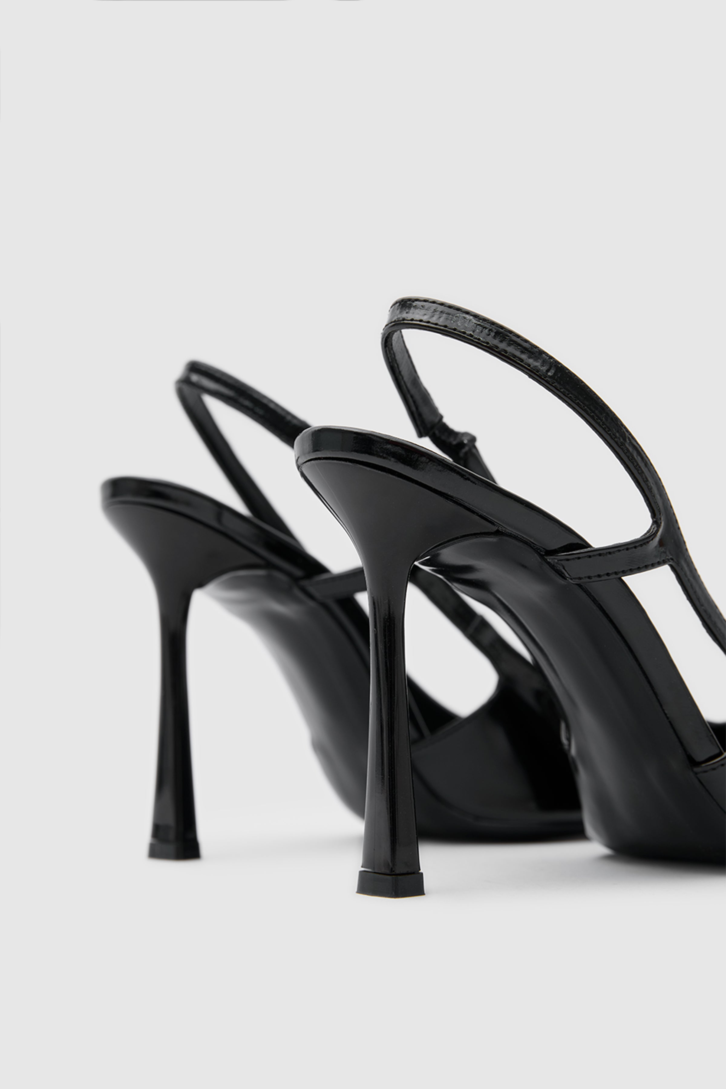 SUVEA REVA Patent Leather Slingback Stiletto