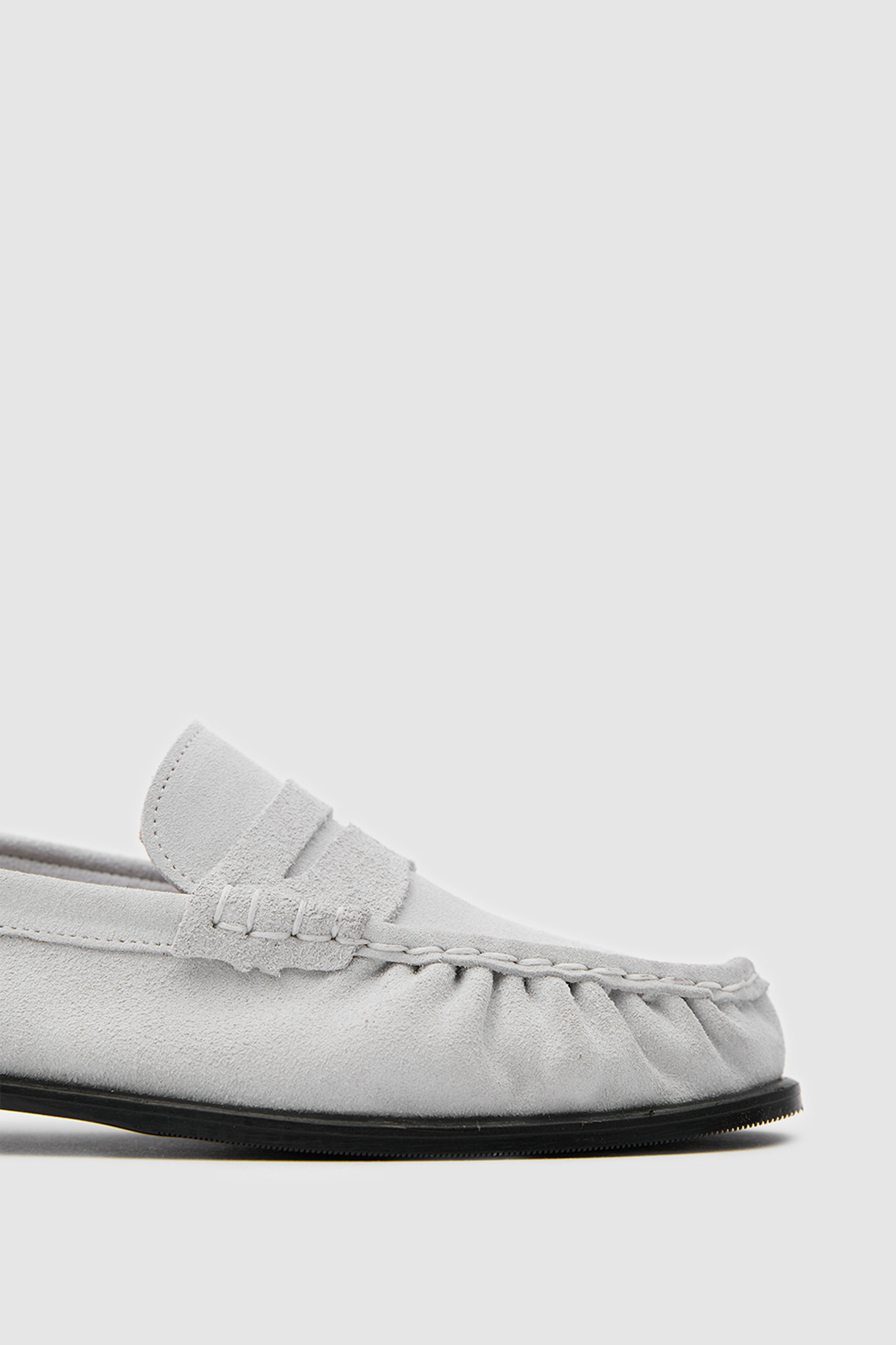 SUVEA SERON Suede Loafer